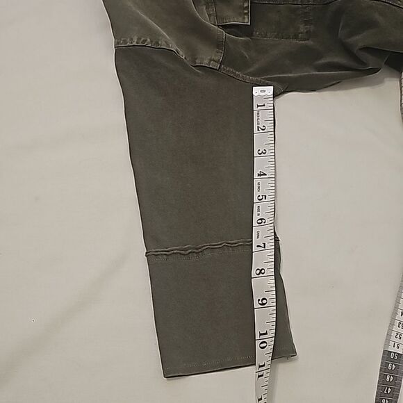 Free People  Ratio olive green split neck blouse  S - Picture 8 of 10